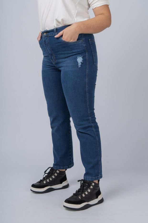 Jean straight localizado